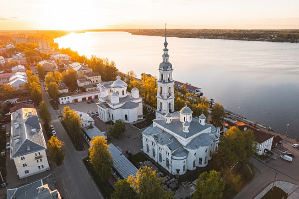 В Кинешме отремонтируют крышу и купола Успенского собора